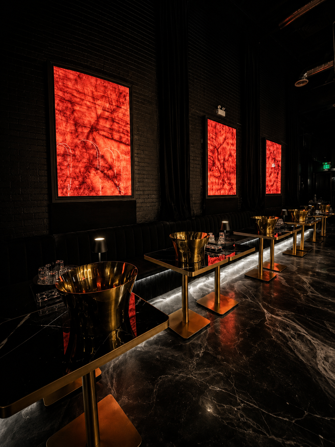 VIP Tables & Champagne Service
